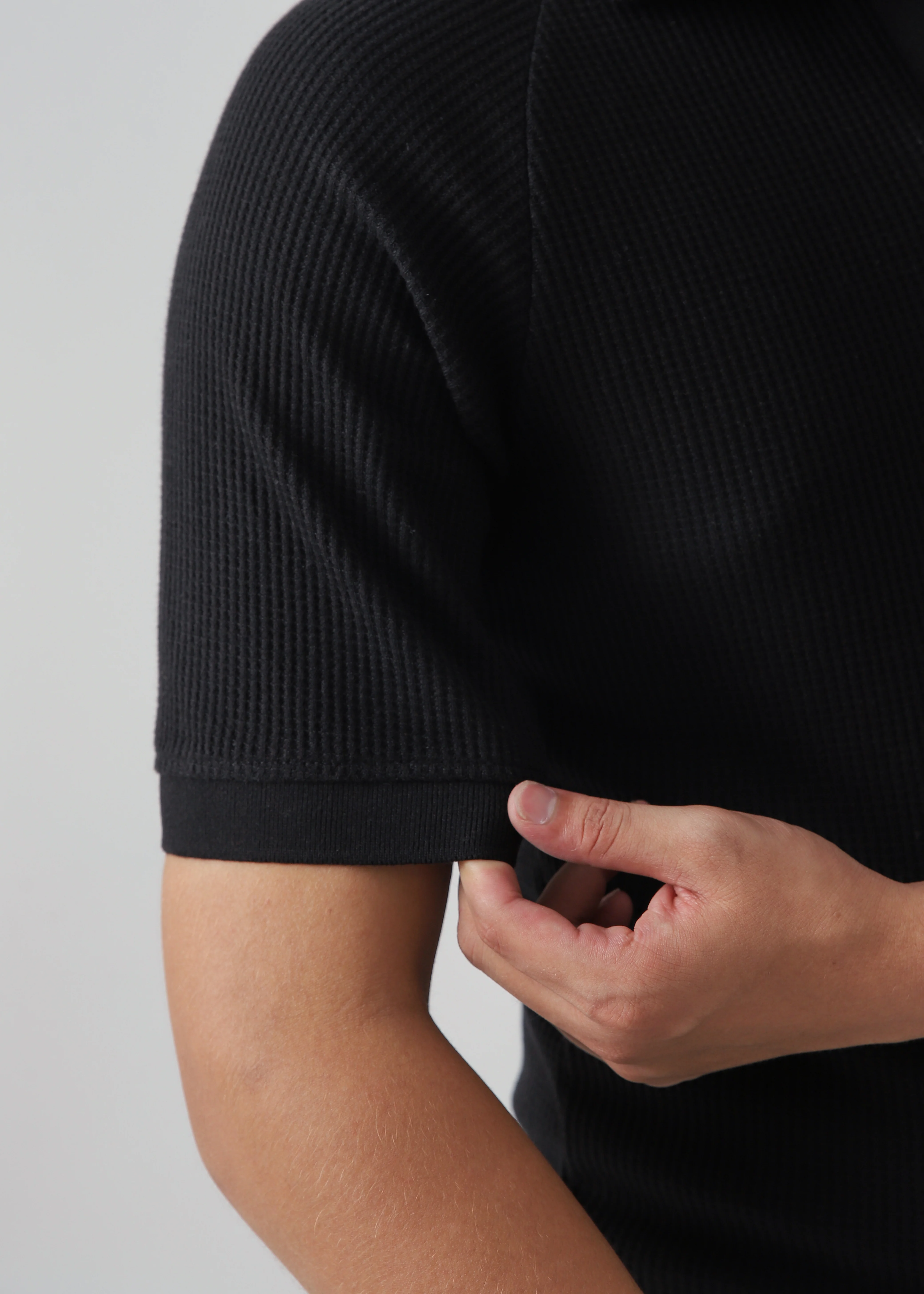 TEXTURED POLO | BLACK - Image 4